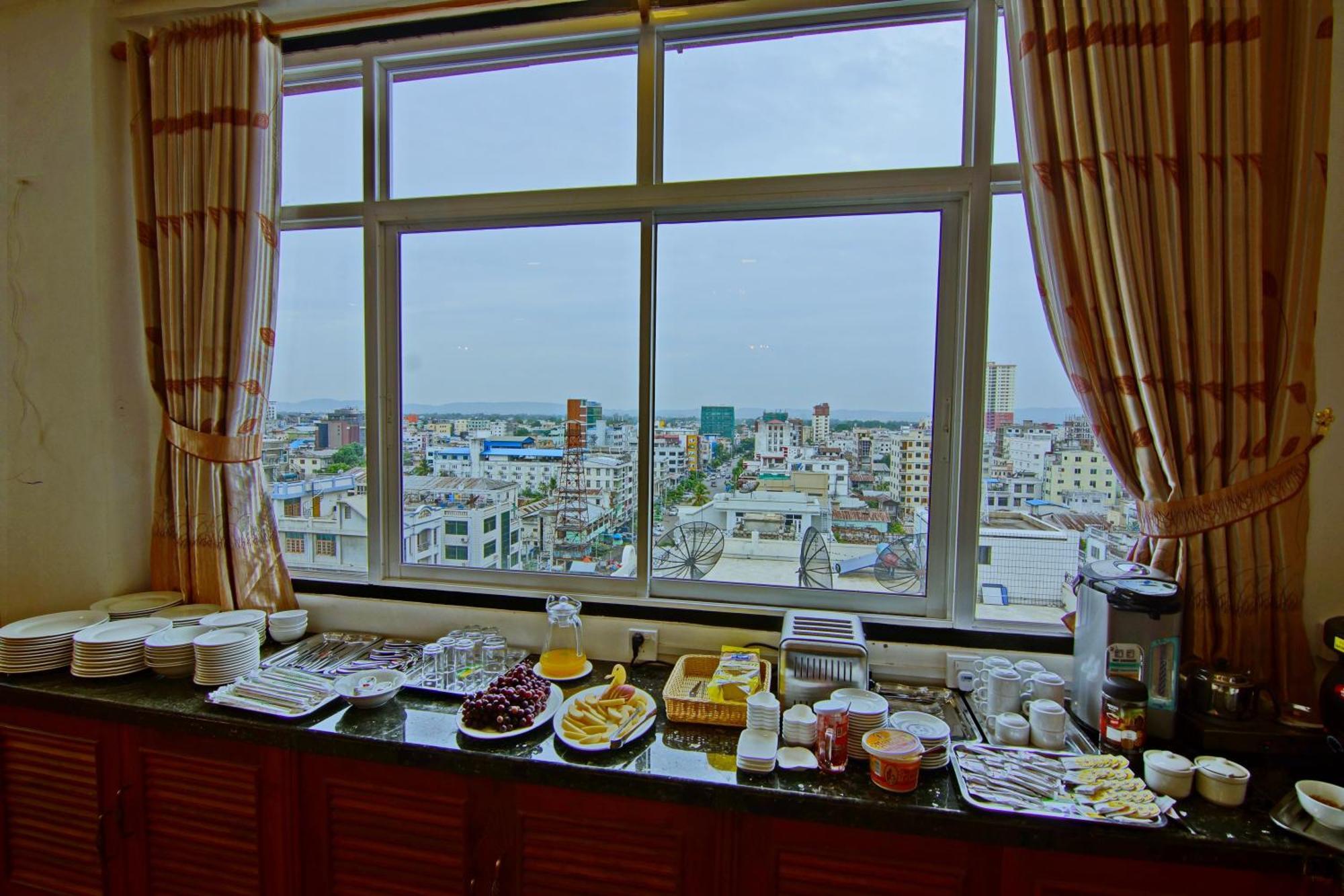 Royal Pearl Hotel Мандалей Екстериор снимка