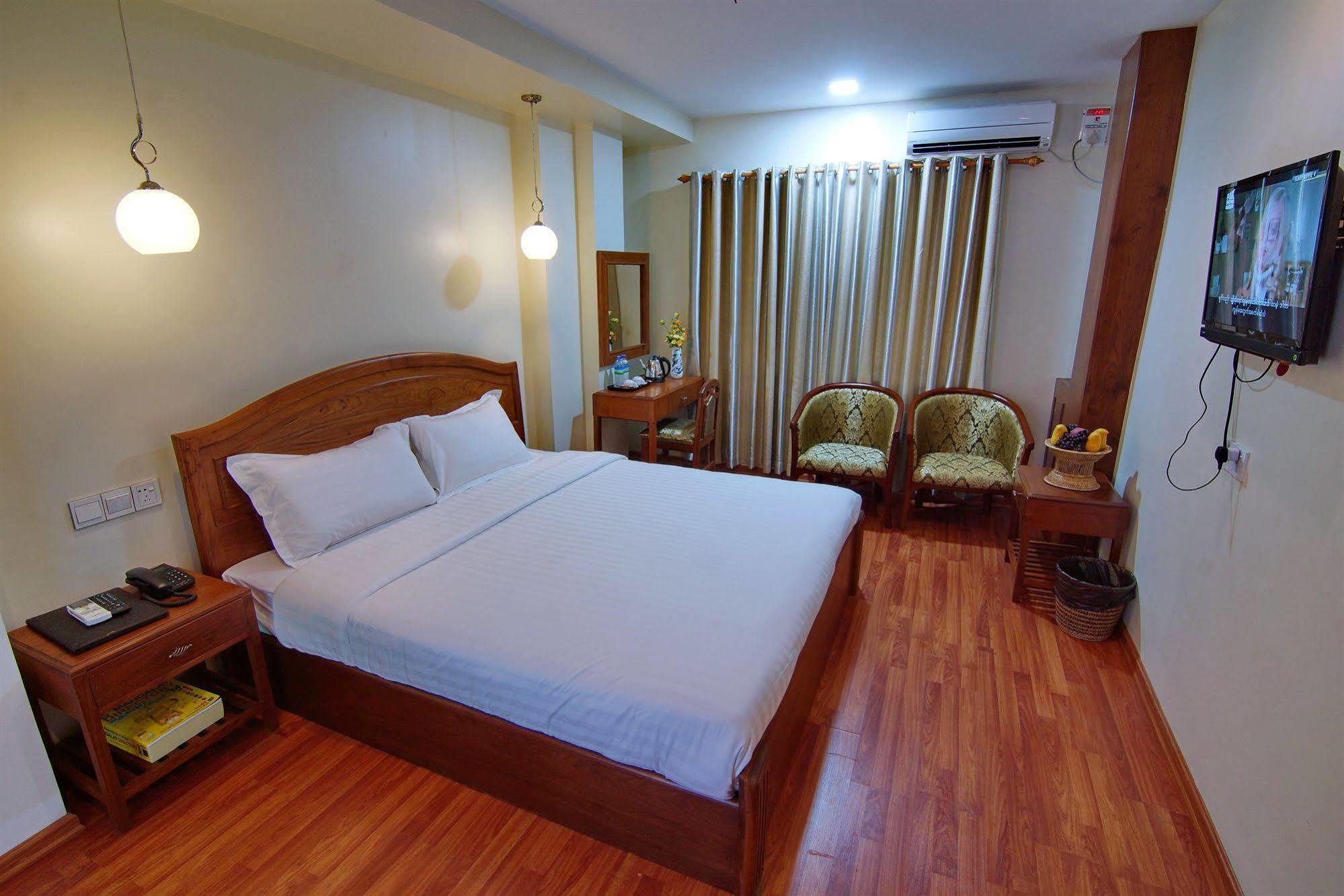 Royal Pearl Hotel Мандалей Екстериор снимка
