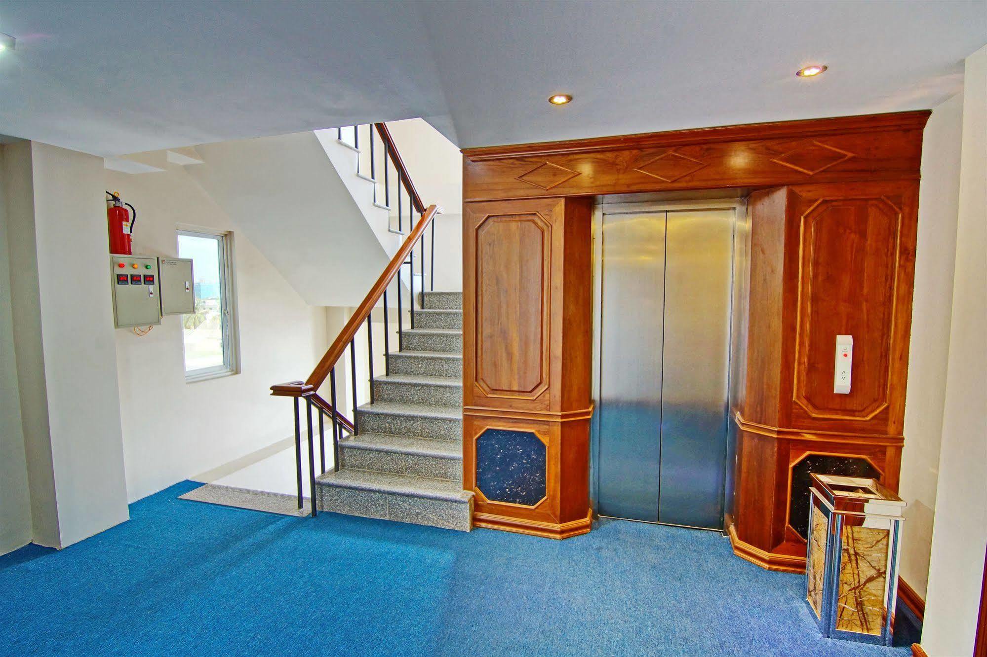 Royal Pearl Hotel Мандалей Екстериор снимка
